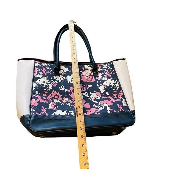 Callaway Large Ladies Tote Bag NWT-Zipper top Closure-3 Internal Pockets-Key Fob - Picture 2 of 11